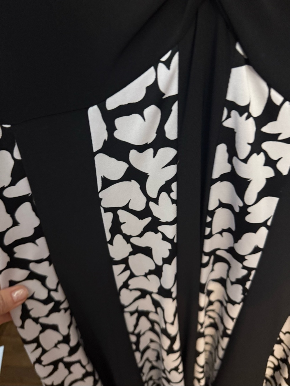 MSK Black & White Twist-Front Midi Dress - Picture 6 of 7